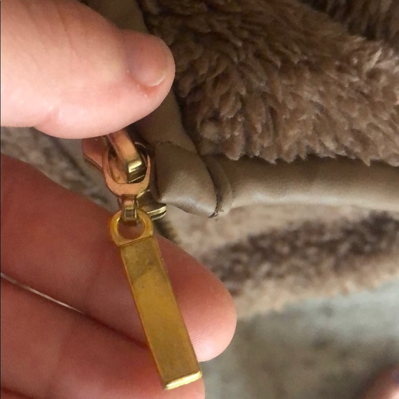 fuzzy jacket - Picture 3 of 4